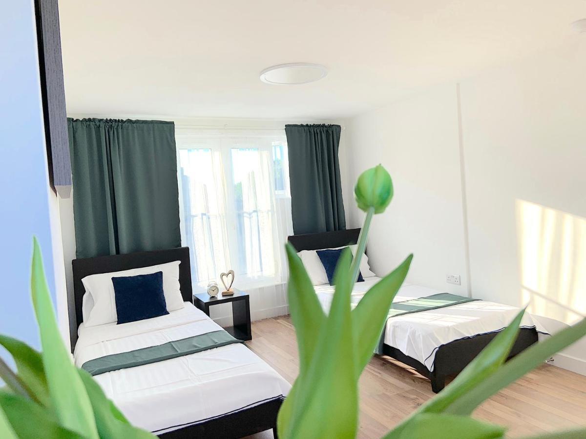 Two Bedroom Serviced Apartment, London Luaran gambar